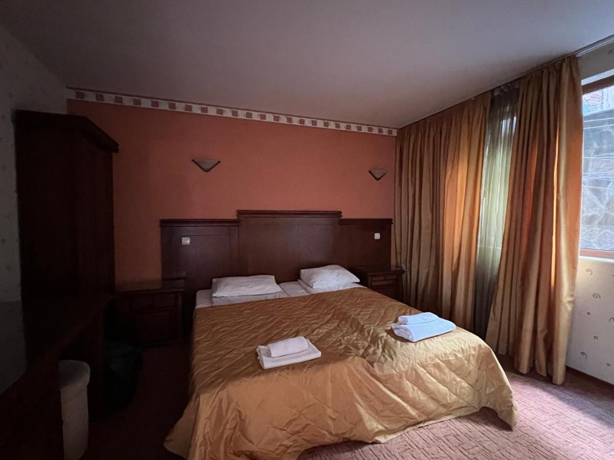 Hotel Bolyari Veliko Tarnovo Exterior photo