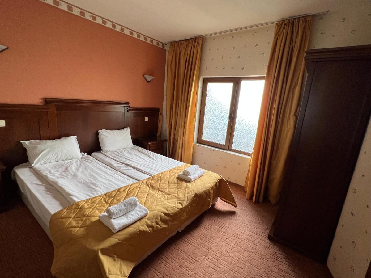 Hotel Bolyari Veliko Tarnovo Exterior photo