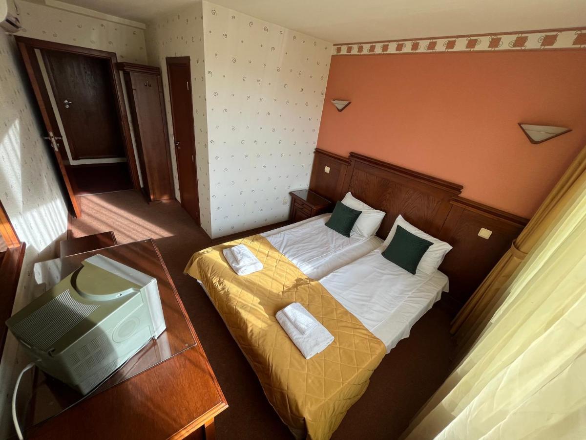Hotel Bolyari Veliko Tarnovo Exterior photo