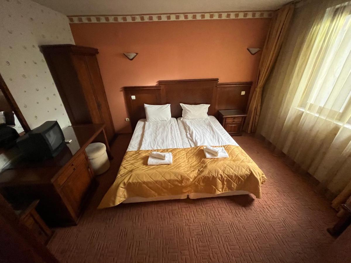 Hotel Bolyari Veliko Tarnovo Exterior photo